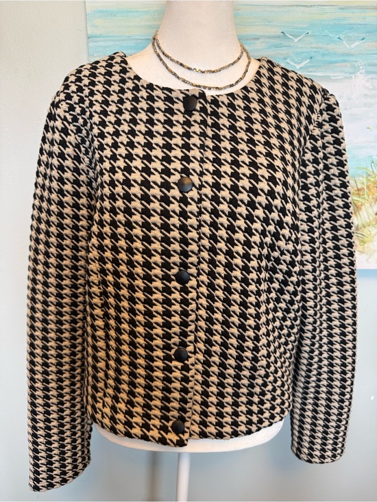 Gilli Jackets & Blazers - Gilli Black & Cream Houndstooth Button Jacket